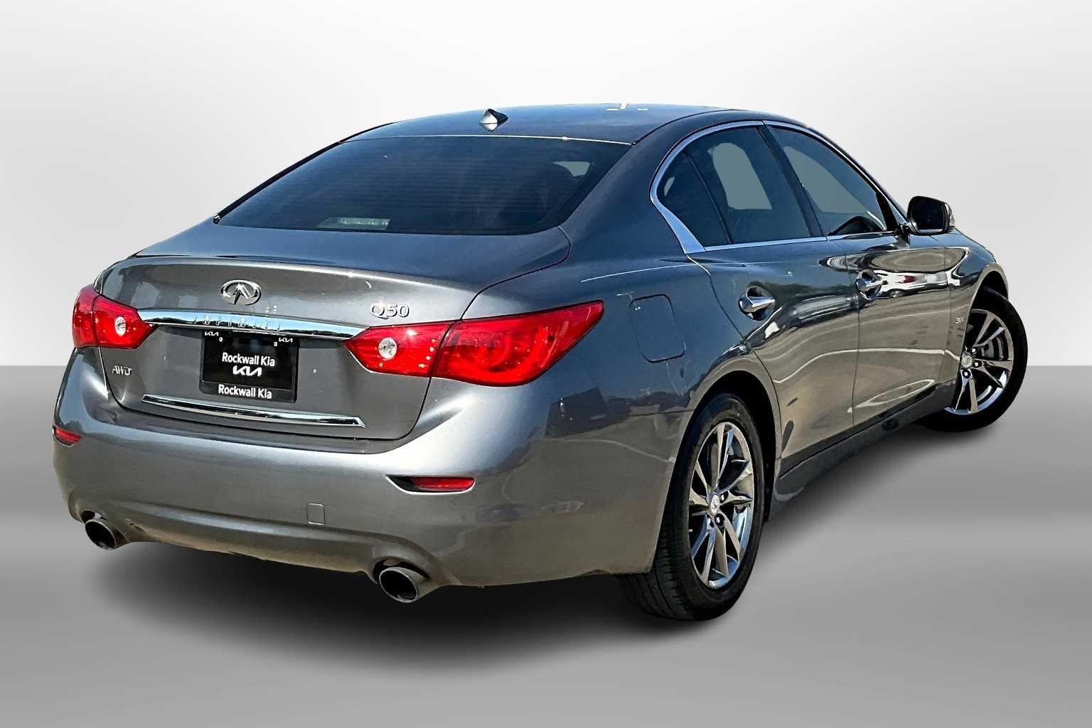 Thumbnail: 2017 INFINITI Q50 - 2