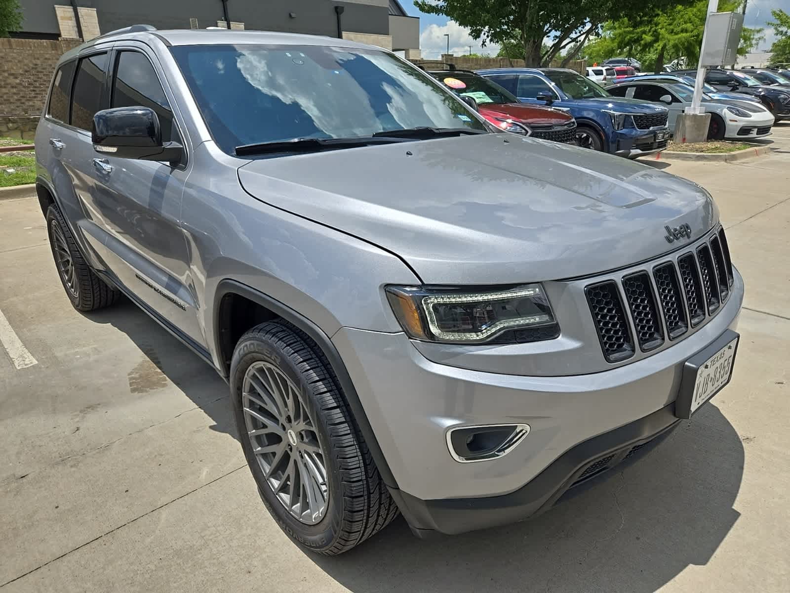 Thumbnail: 2015 Jeep Grand Cherokee - 3