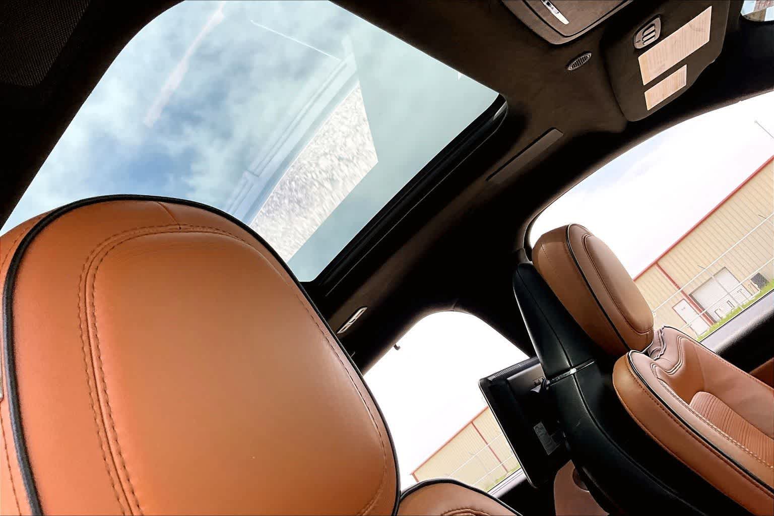 Thumbnail: 2023 Lincoln Aviator - 15