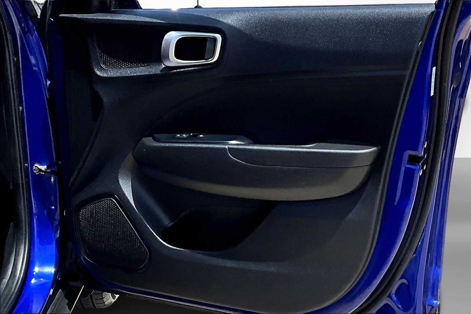 Thumbnail: 2020 Hyundai Venue - 18