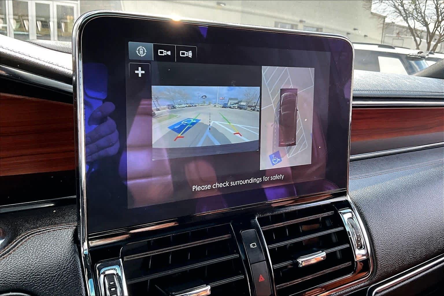 Thumbnail: 2018 Lincoln Navigator - 20