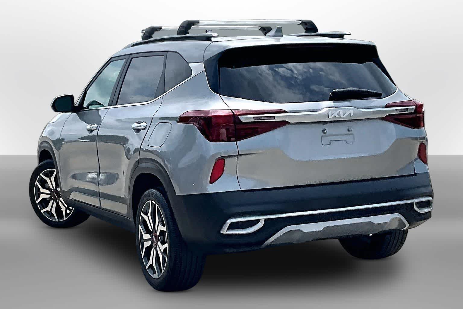 Thumbnail: 2022 Kia Seltos - 11