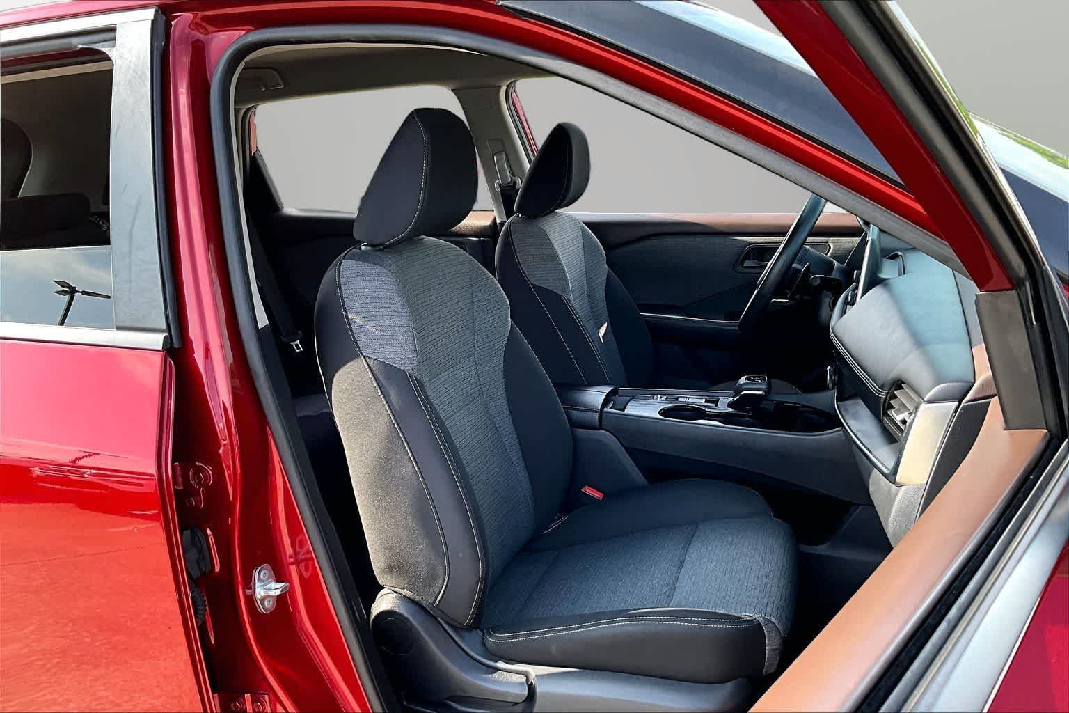 Thumbnail: 2022 Nissan Rogue - 7