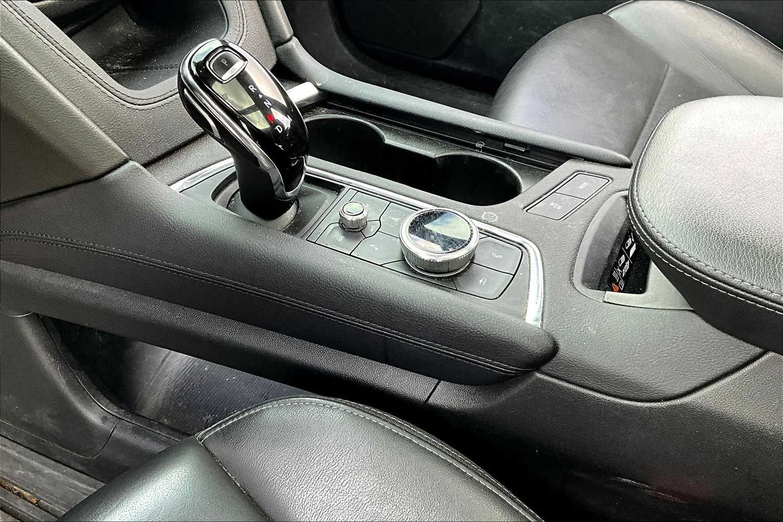 Thumbnail: 2020 Cadillac XT6 - 13