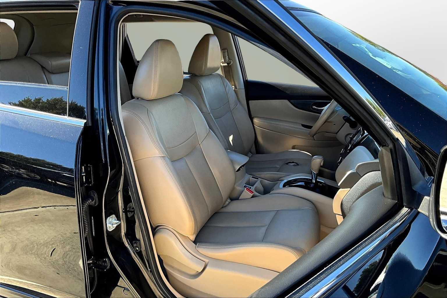 Thumbnail: 2014 Nissan Rogue - 7