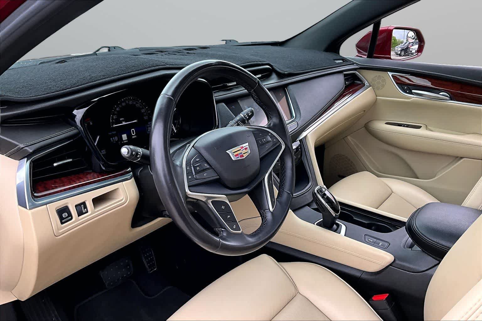 Thumbnail: 2018 Cadillac XT5 - 12
