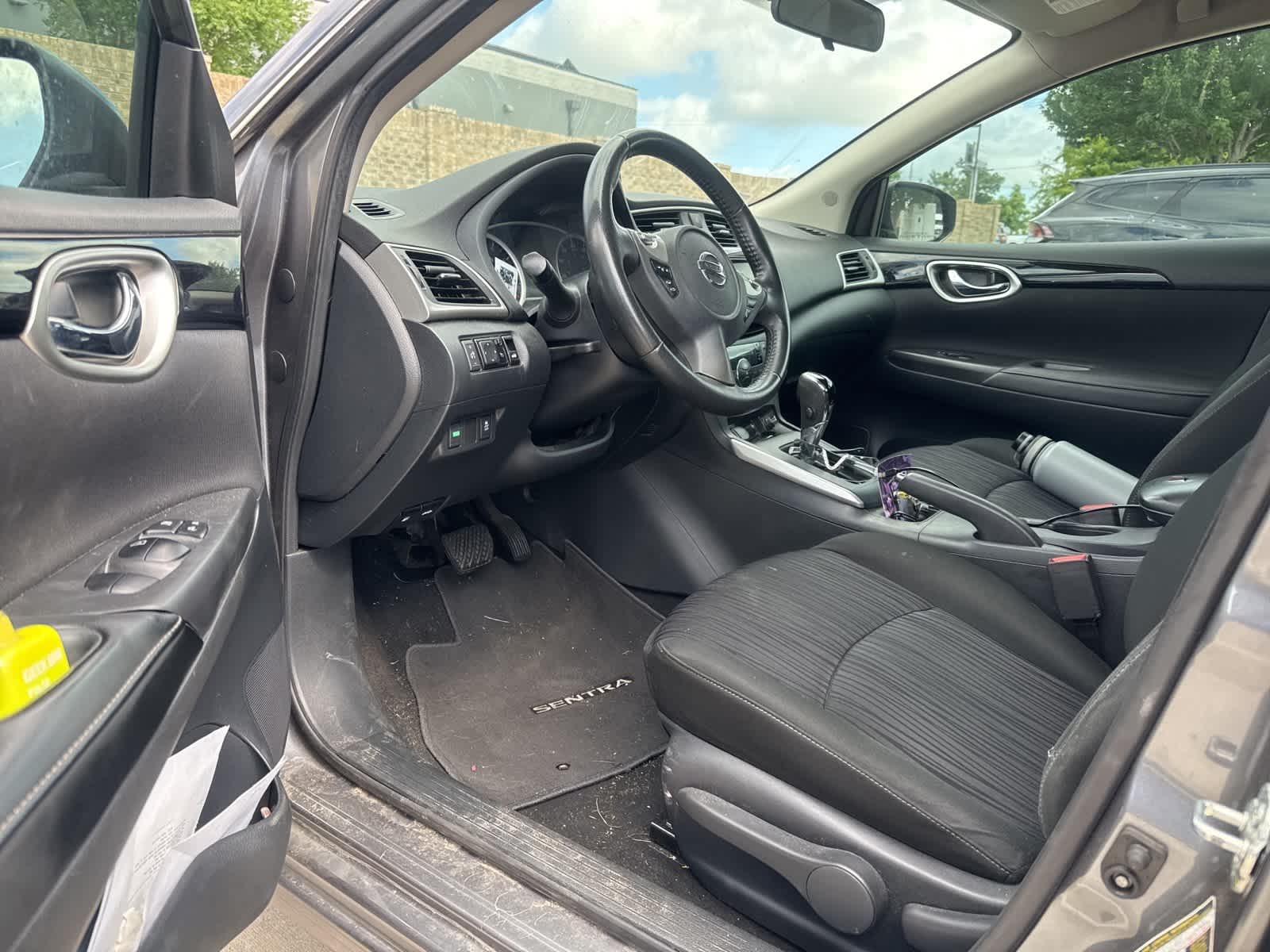 Thumbnail: 2019 Nissan Sentra - 8