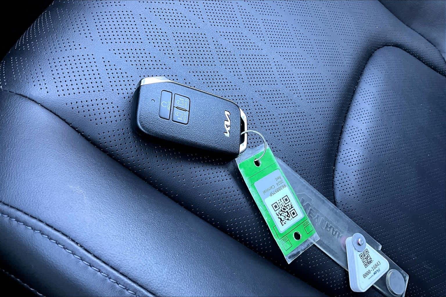 Thumbnail: 2024 Kia Carnival - 9