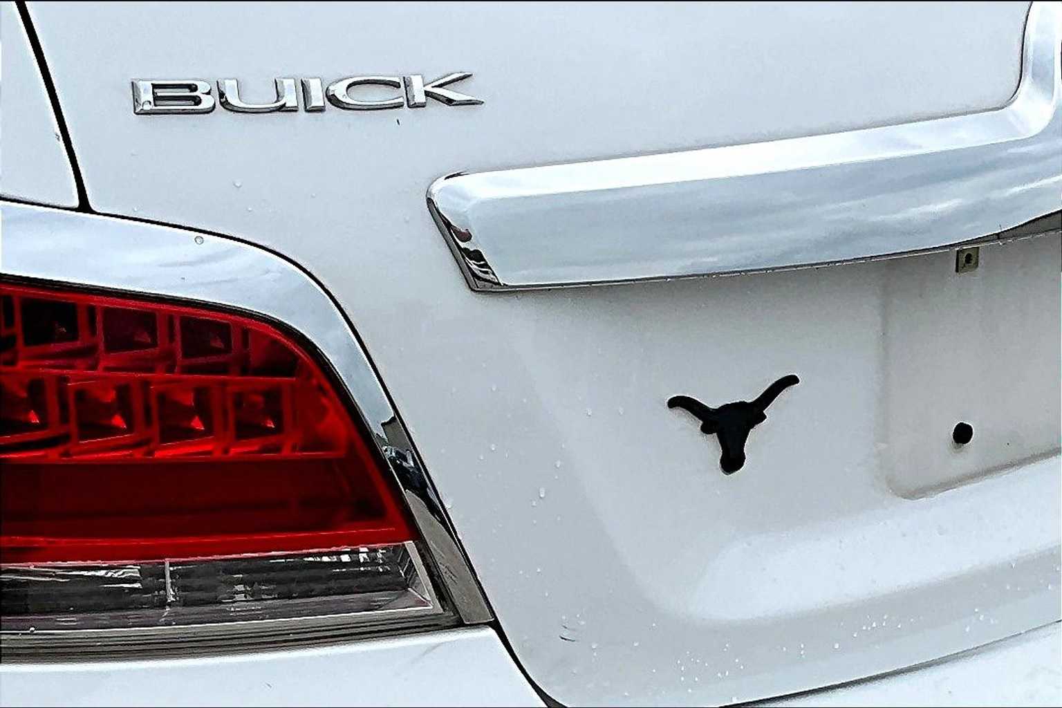 Thumbnail: 2012 Buick LaCrosse - 30
