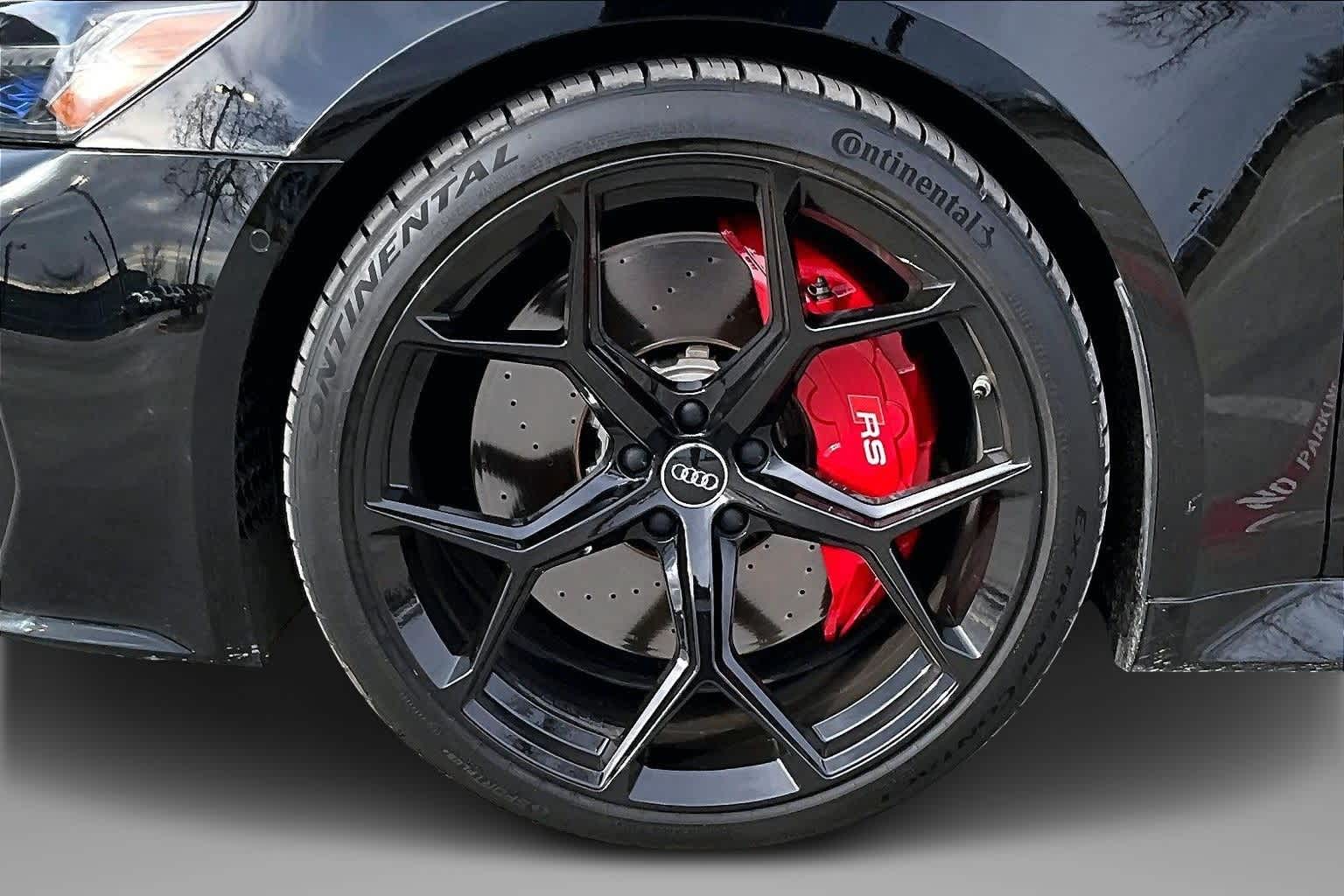 Thumbnail: 2021 Audi RS 6 - 8