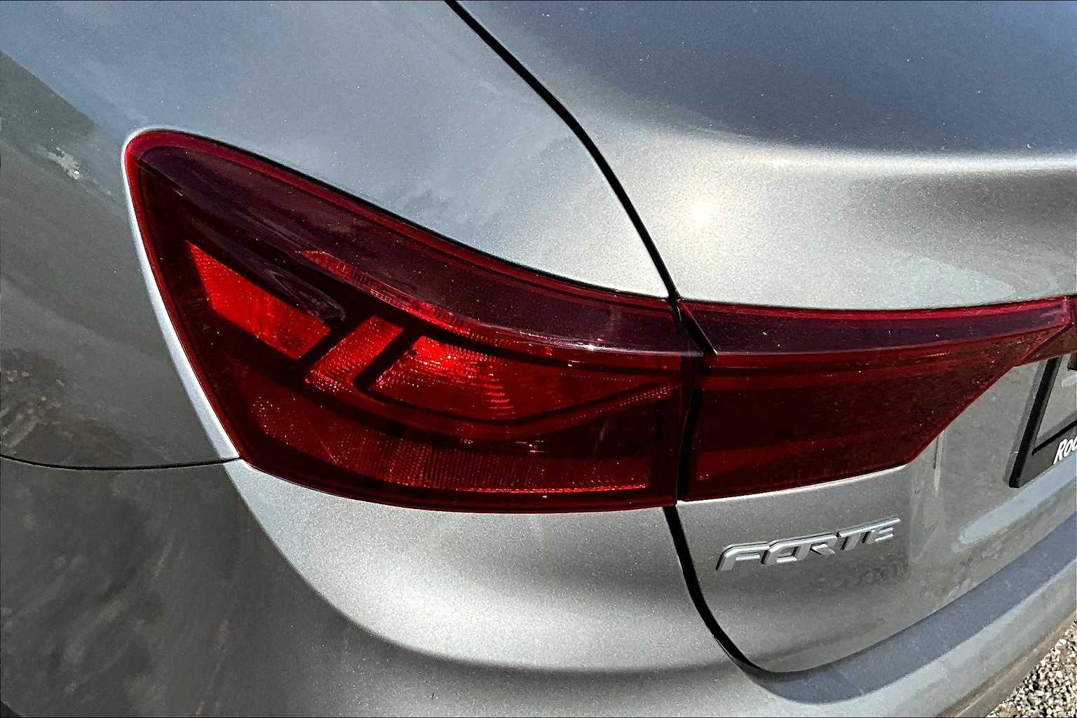 Thumbnail: 2023 Kia Forte - 30