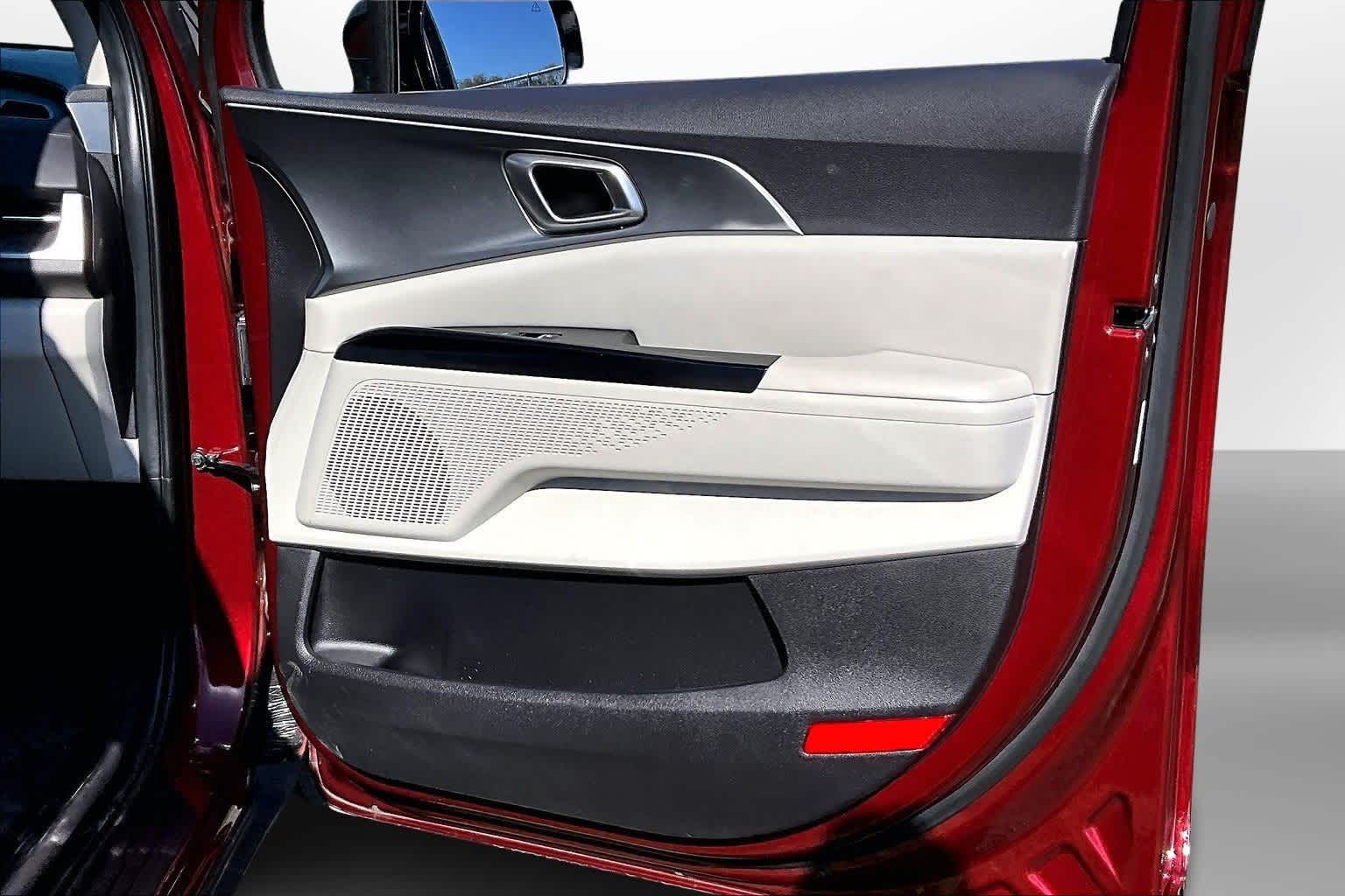 Thumbnail: 2024 Kia Carnival - 18