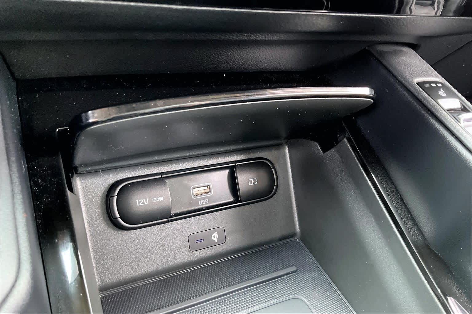 Thumbnail: 2022 Kia Telluride - 21