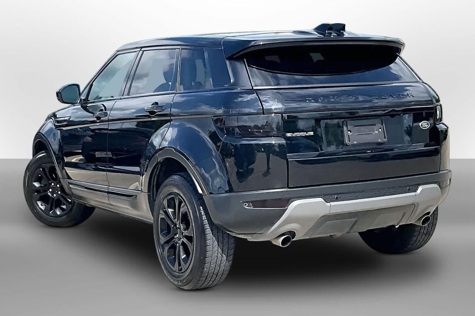 Thumbnail: 2019 Land Rover Range Rover Evoque - 10