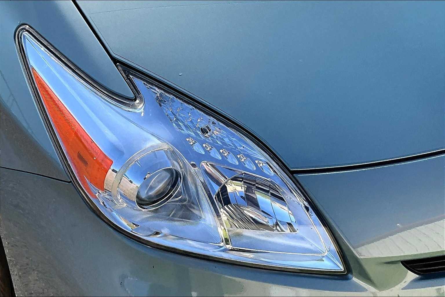 Thumbnail: 2014 Toyota Prius - 27