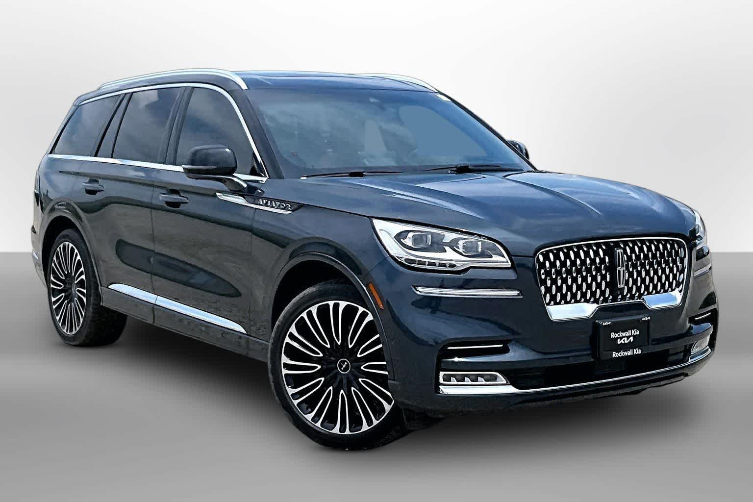 Thumbnail: 2023 Lincoln Aviator - 9