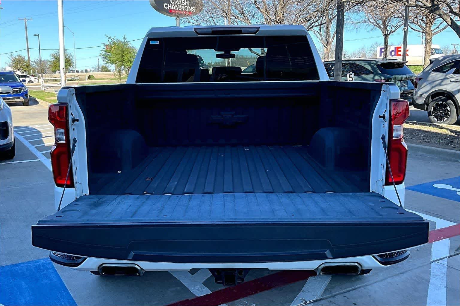 Thumbnail: 2021 Chevrolet Silverado 1500 - 27