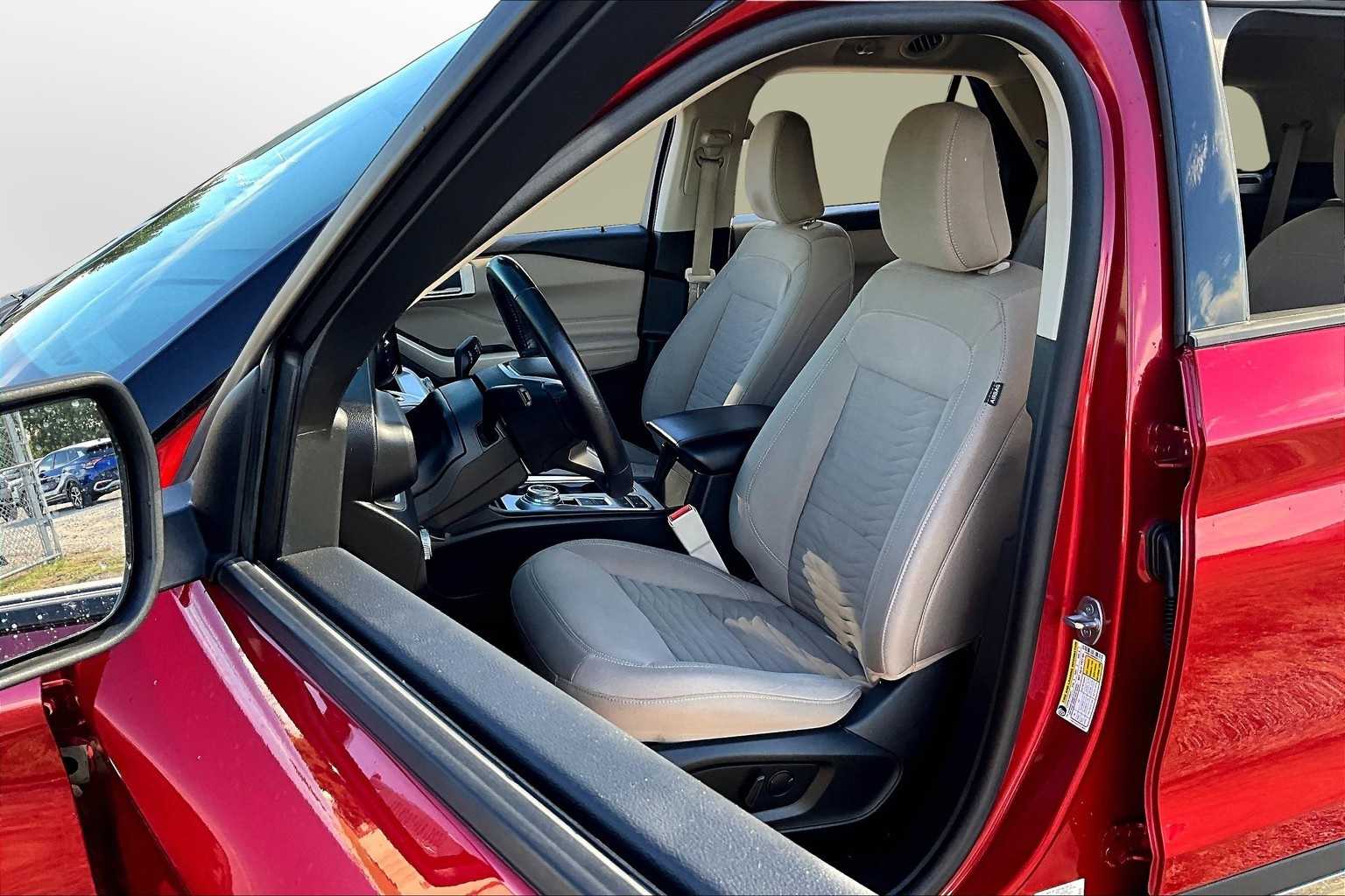 Thumbnail: 2021 Ford Explorer - 26