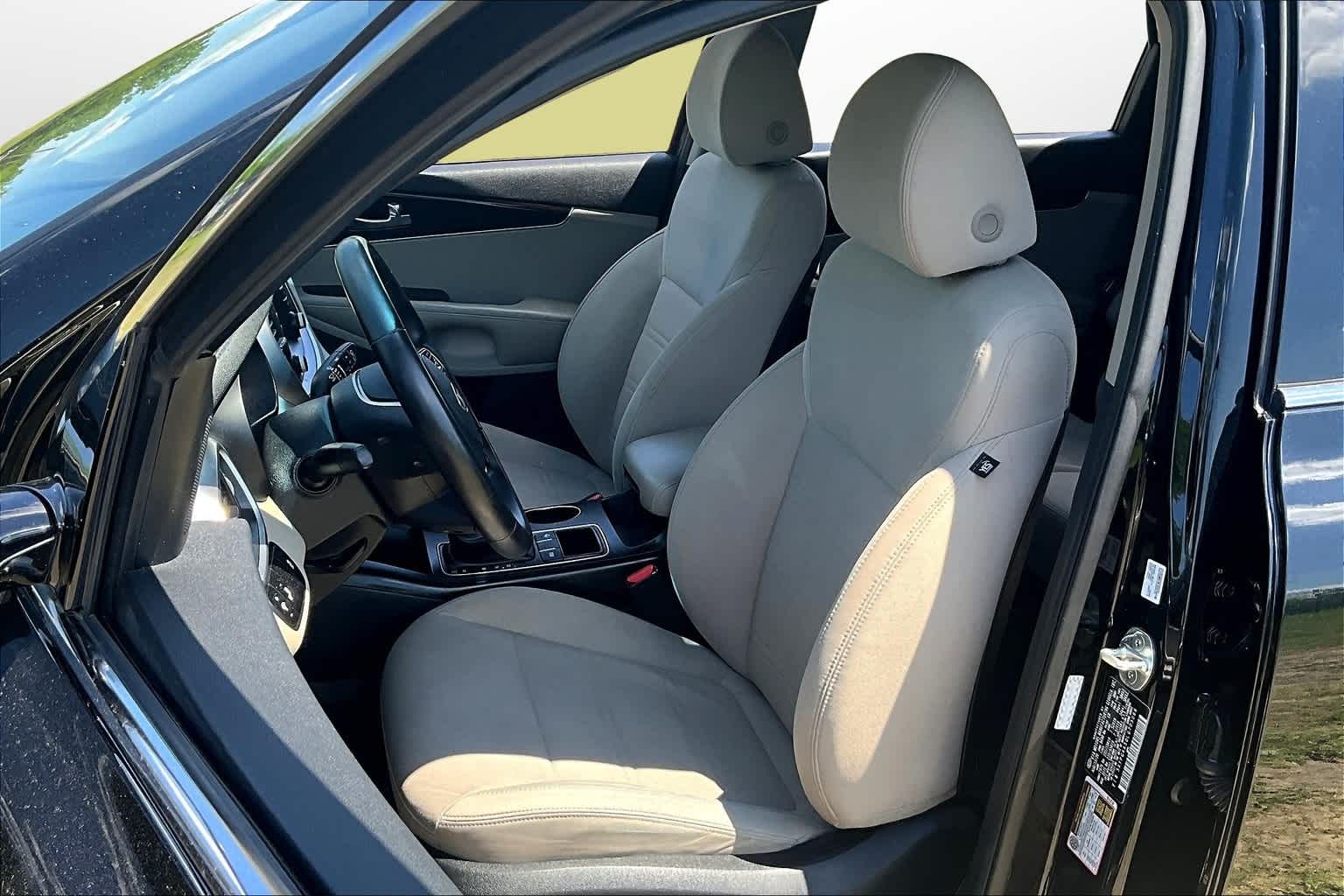Thumbnail: 2020 Kia Sorento - 26