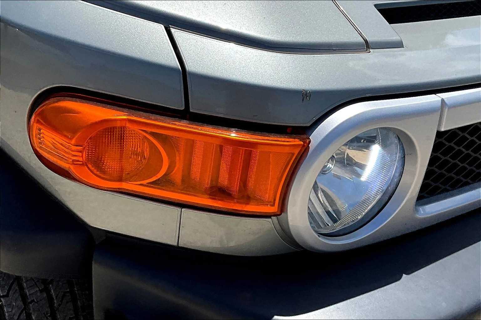 Thumbnail: 2012 Toyota FJ Cruiser - 29