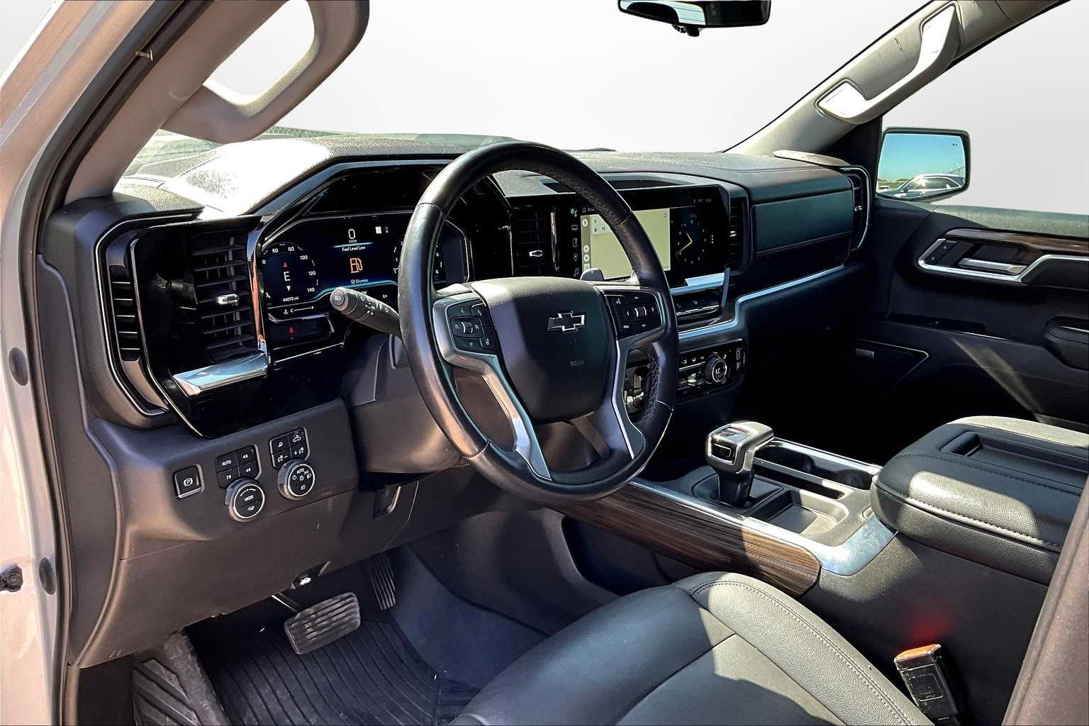 Thumbnail: 2022 Chevrolet Silverado 1500 - 12