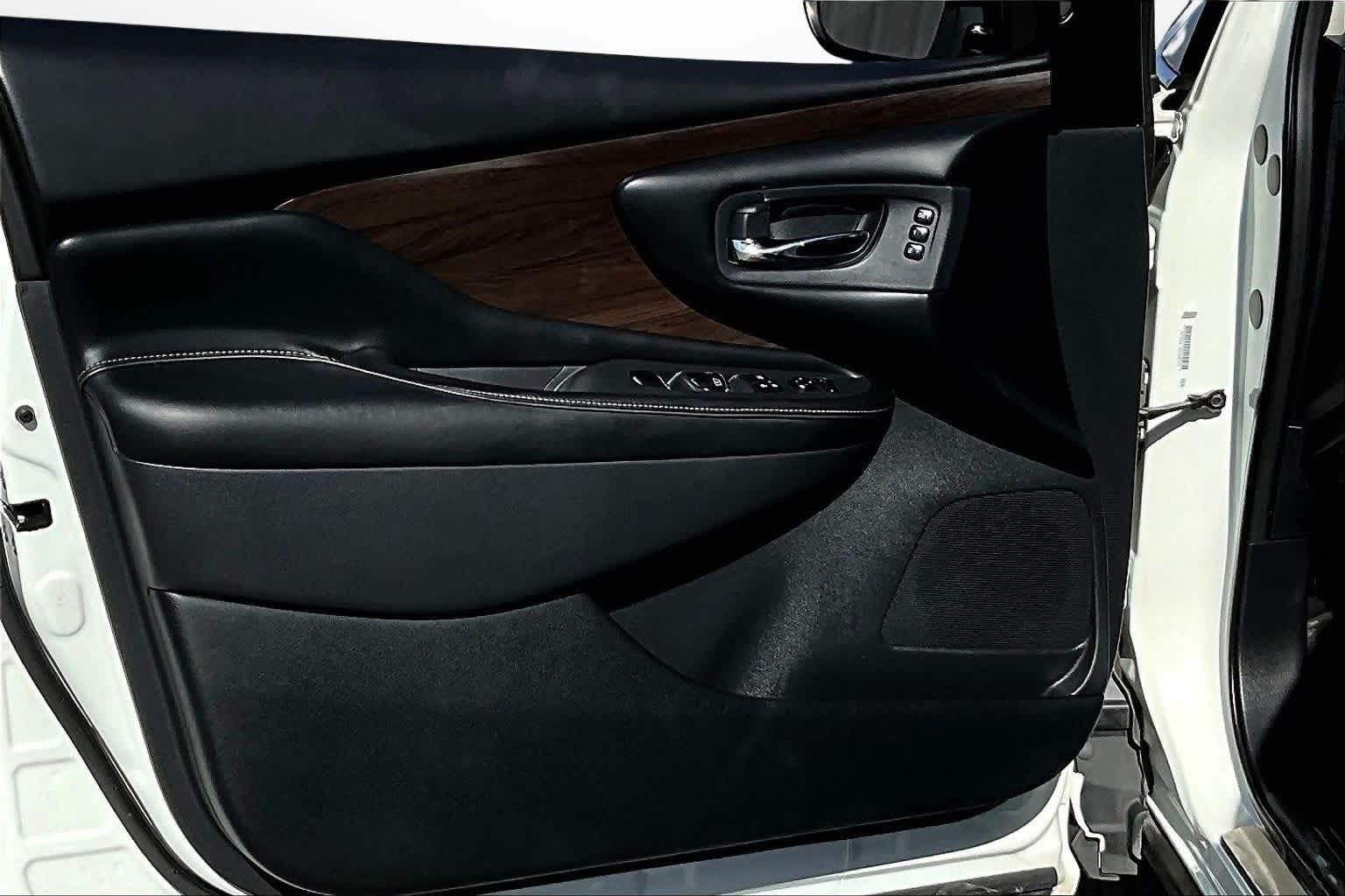 Thumbnail: 2019 Nissan Murano - 16