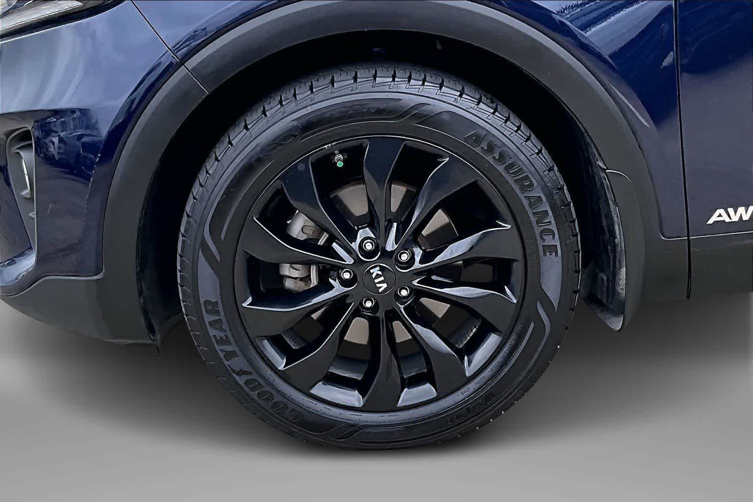 Thumbnail: 2020 Kia Sorento - 8