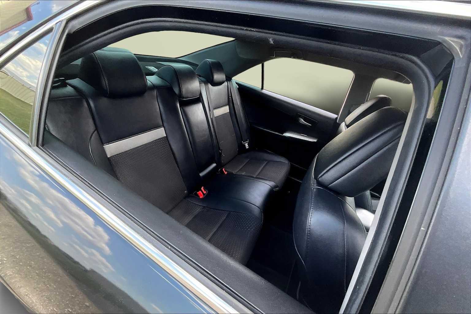 Thumbnail: 2013 Toyota Camry - 26