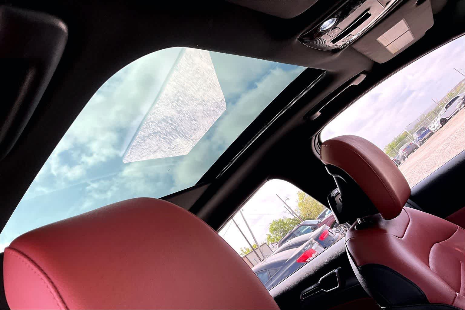 Thumbnail: 2023 Kia Sportage - 16