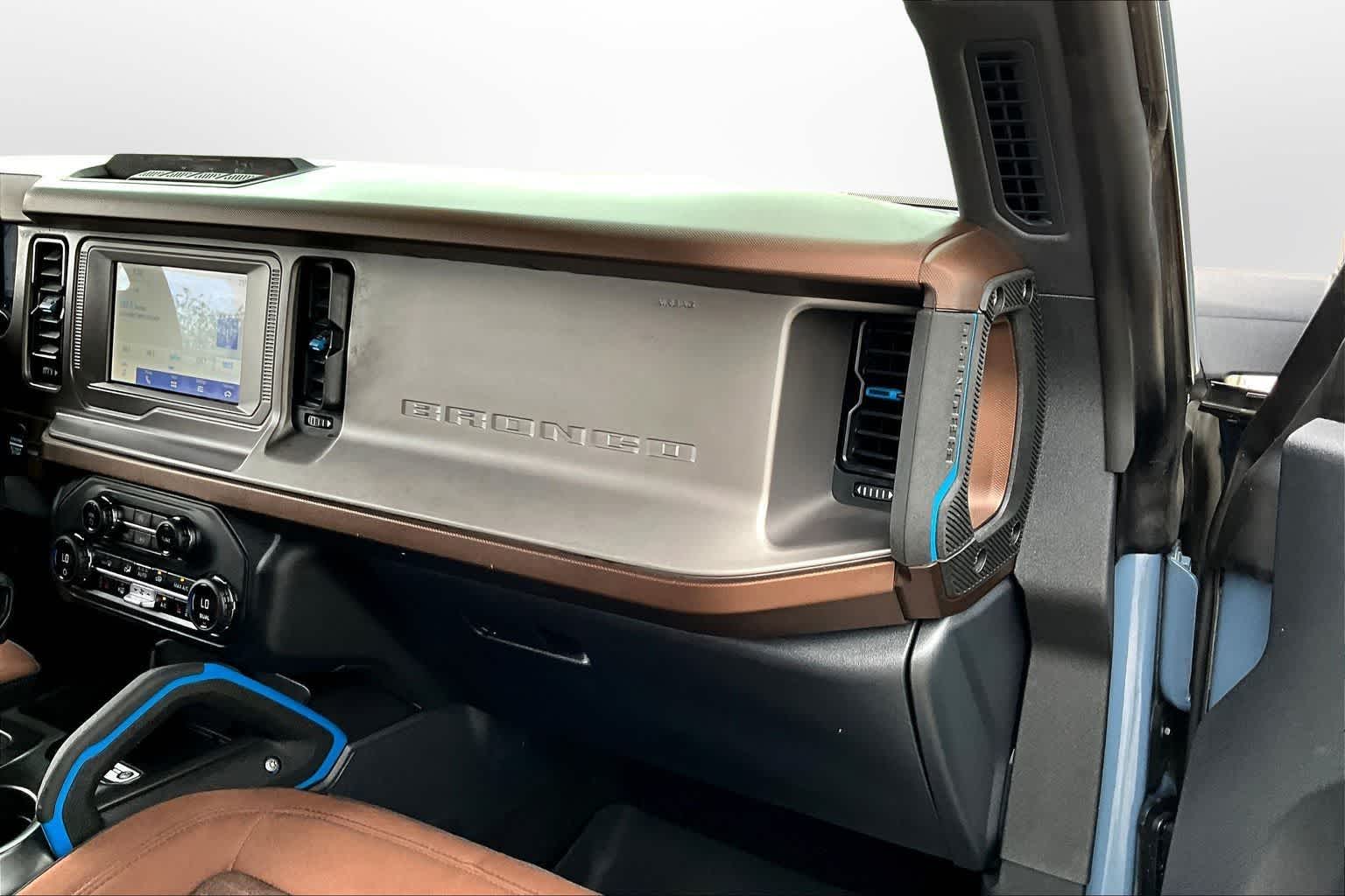 Thumbnail: 2023 Ford Bronco - 14