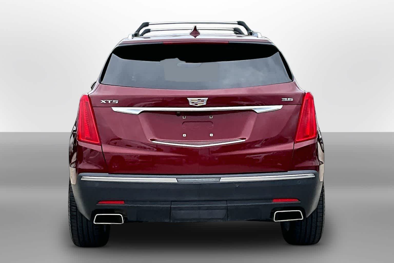 Thumbnail: 2018 Cadillac XT5 - 4