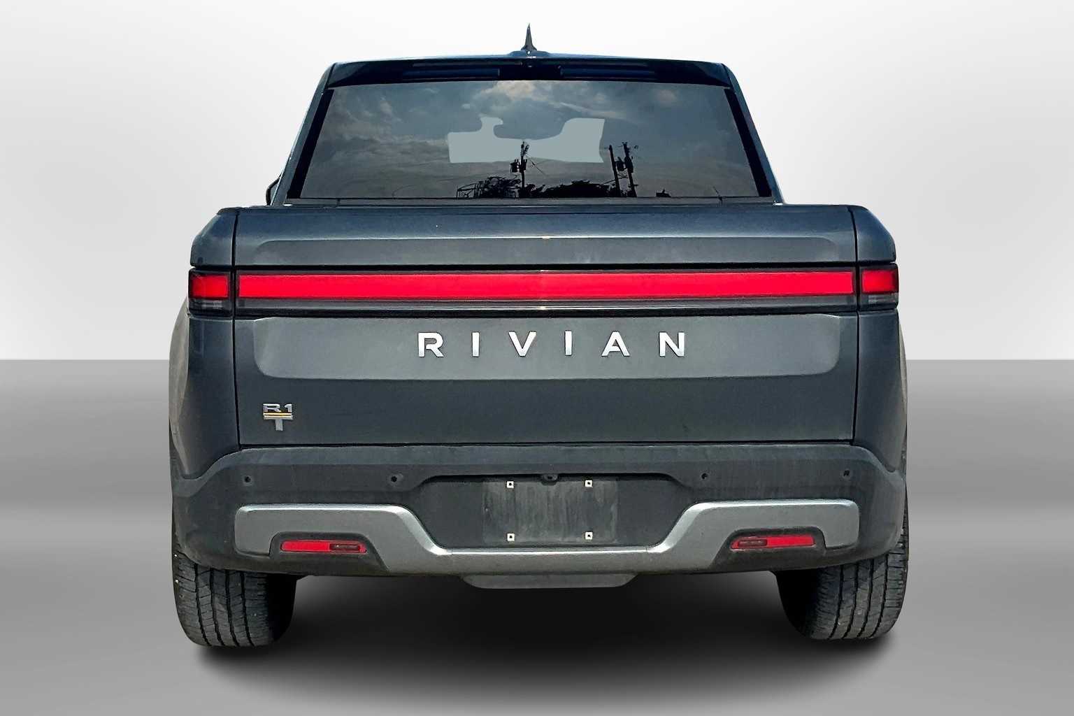 Thumbnail: 2022 Rivian R1T - 4