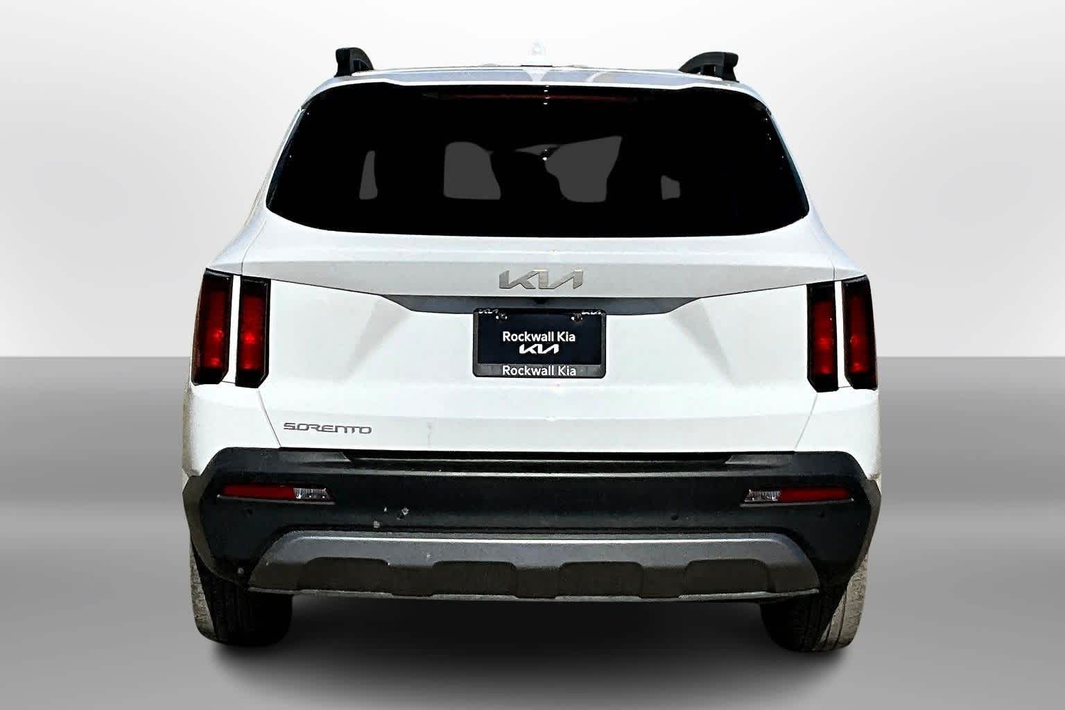 Thumbnail: 2023 Kia Sorento - 4