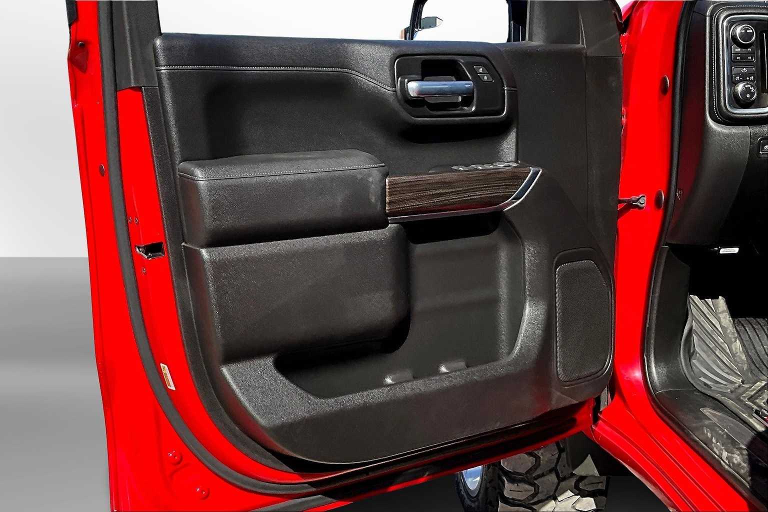 Thumbnail: 2020 Chevrolet Silverado 1500 - 16