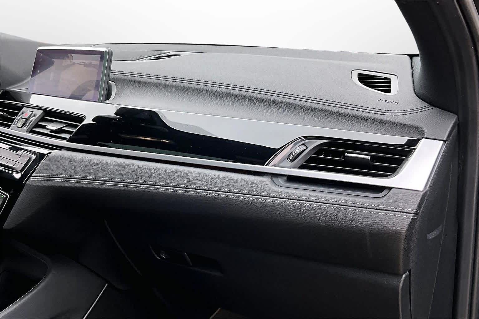 Thumbnail: 2022 BMW X2 - 15