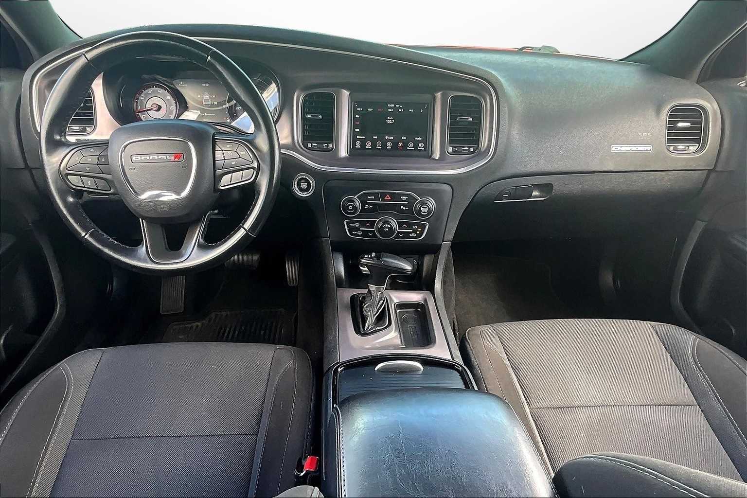 2020 Dodge Charger SXT 14