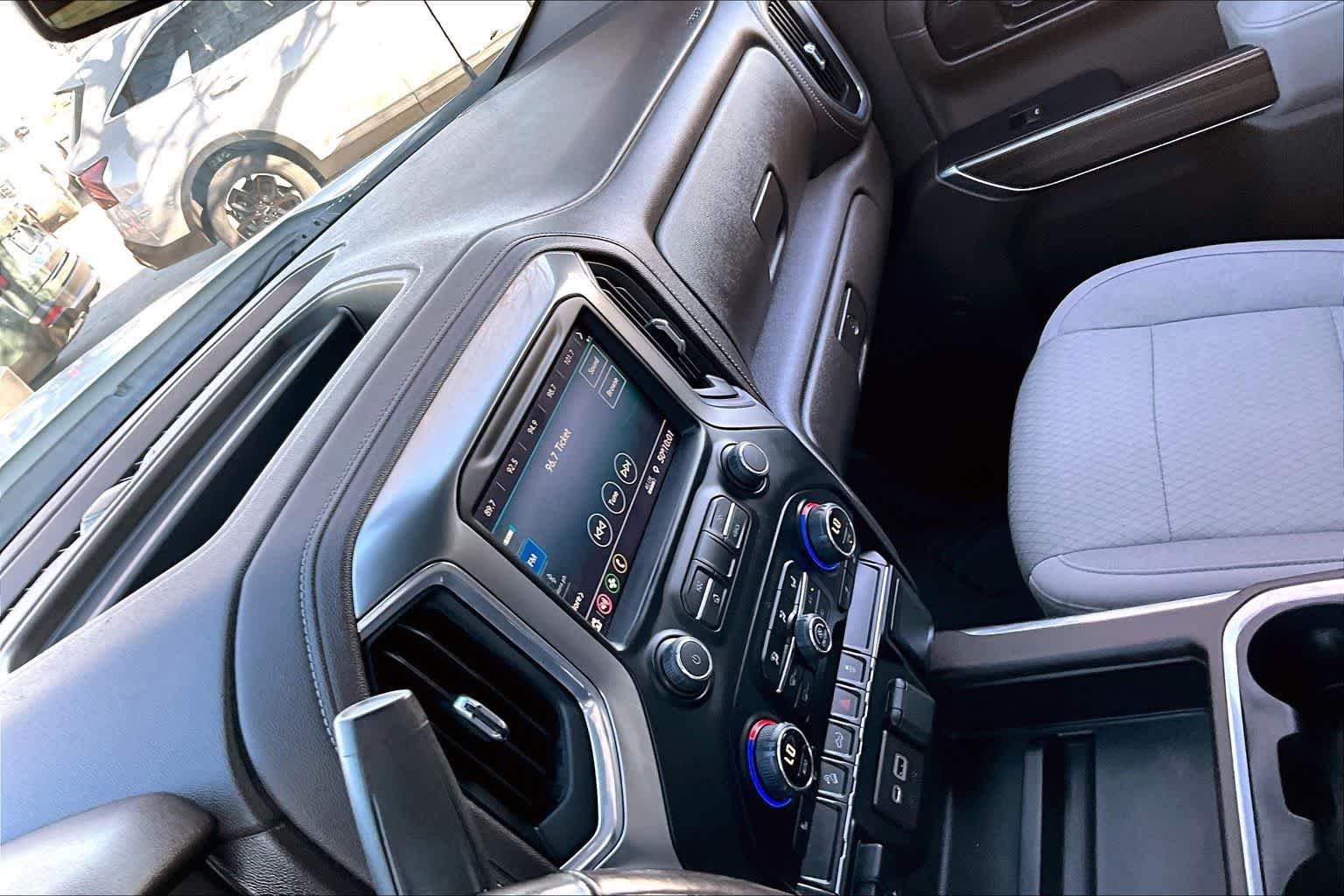 Thumbnail: 2021 Chevrolet Silverado 1500 - 13