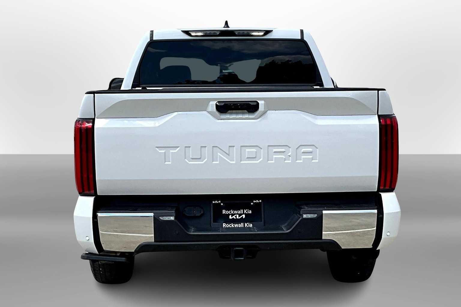 2024 Toyota Tundra SR5 CrewMax photo 4