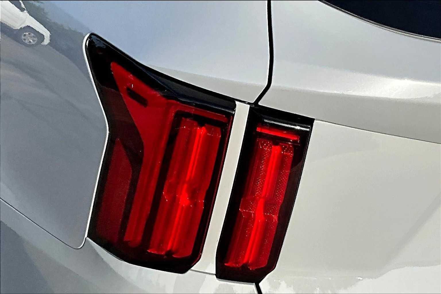 Thumbnail: 2023 Kia Sorento - 30