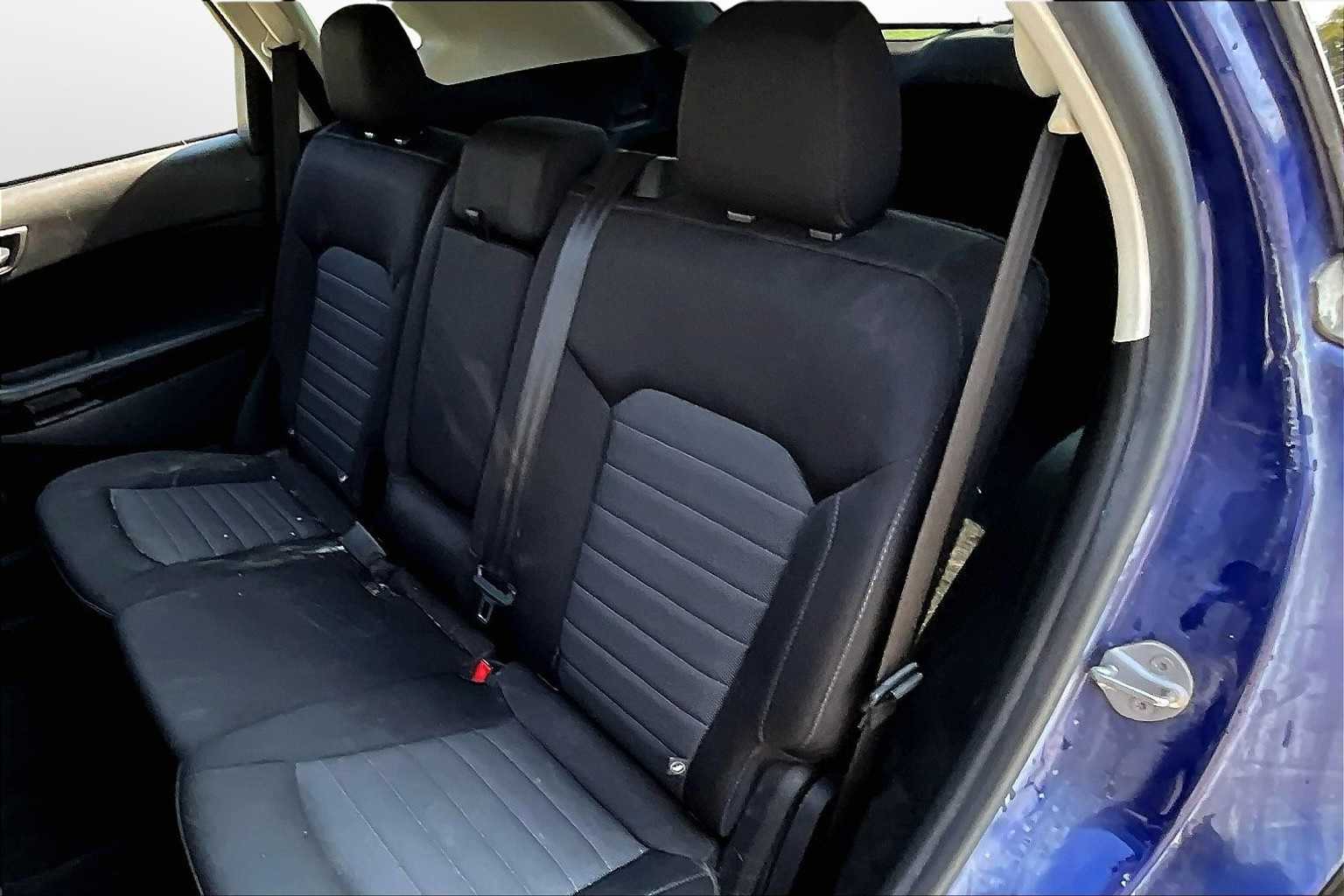 Thumbnail: 2015 Ford Edge - 25