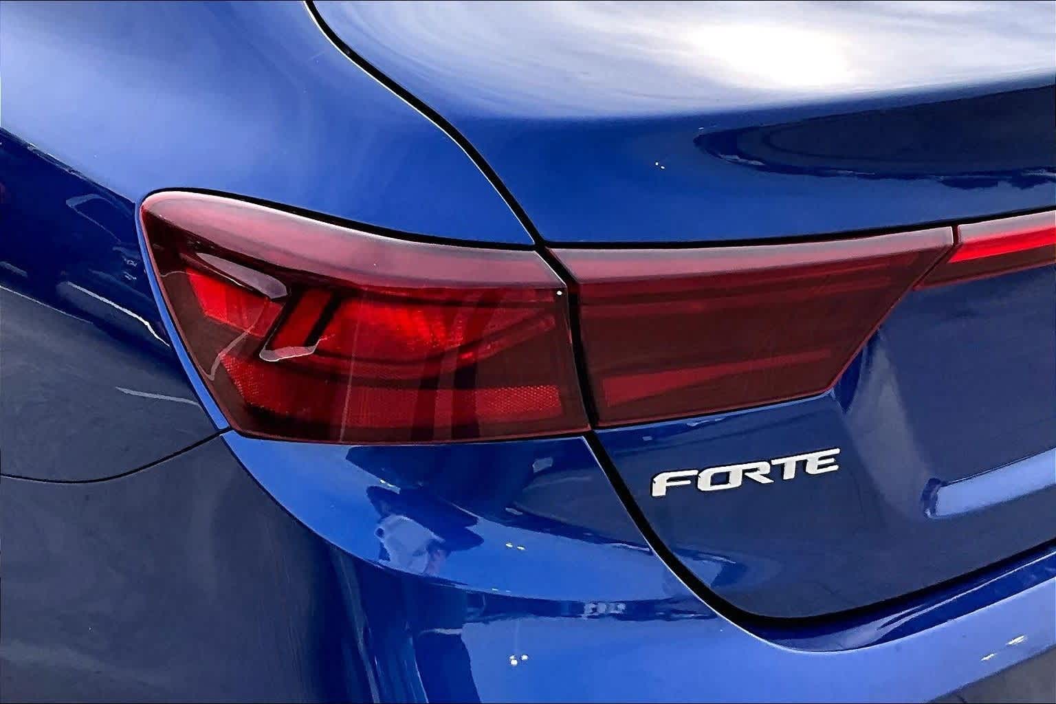 Thumbnail: 2019 Kia Forte - 28