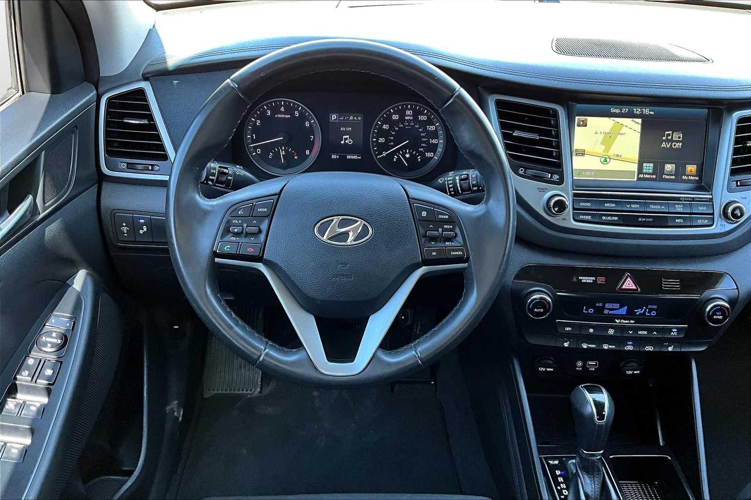 Thumbnail: 2016 Hyundai Tucson - 5