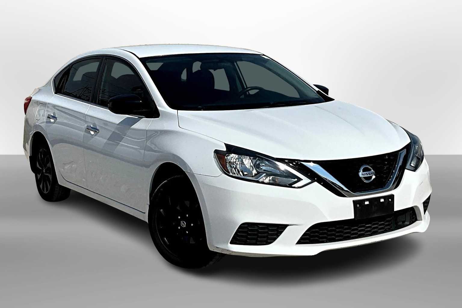 Thumbnail: 2018 Nissan Sentra - 9