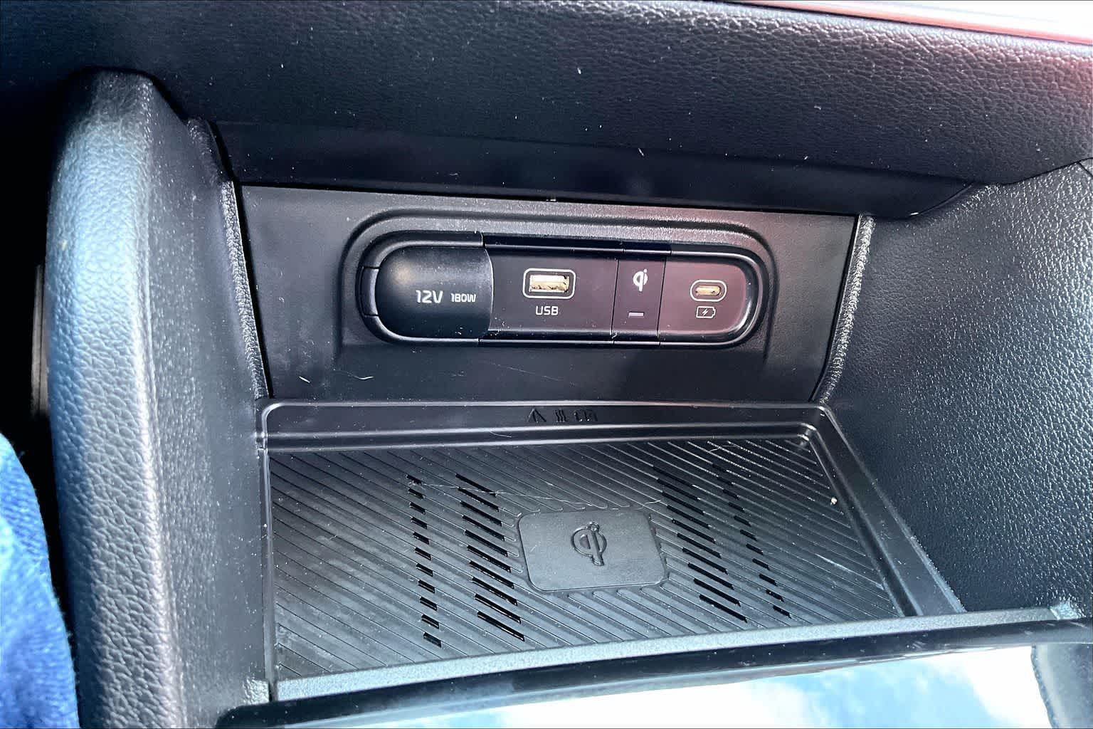 Thumbnail: 2023 Kia Sportage - 21