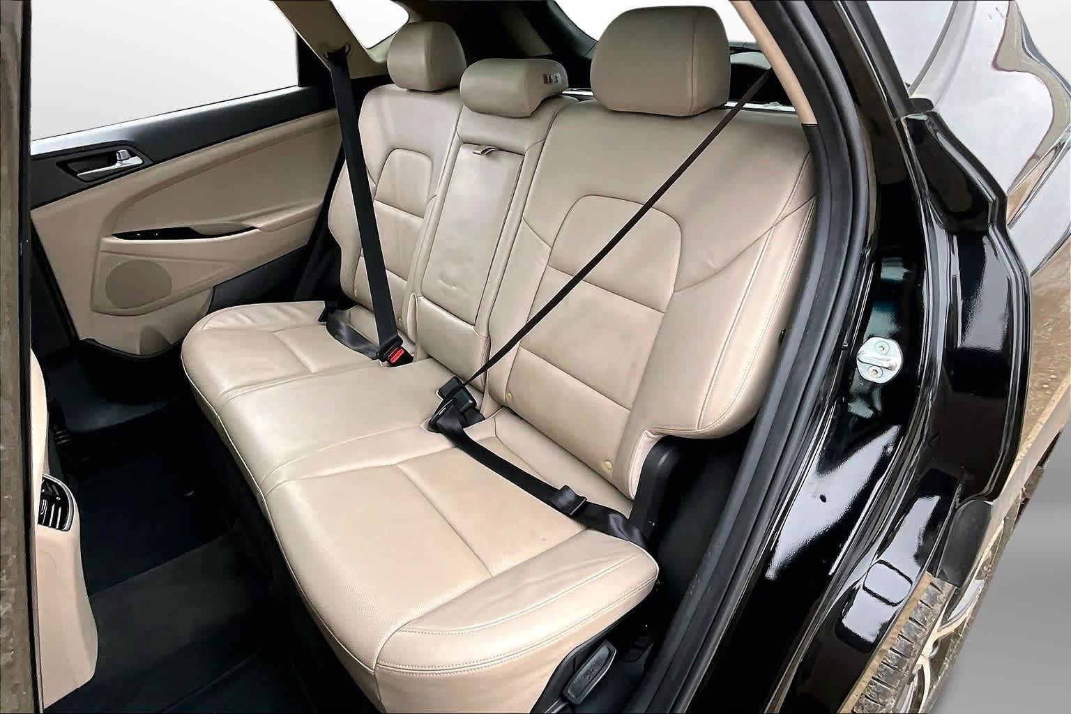 Thumbnail: 2016 Hyundai Tucson - 25