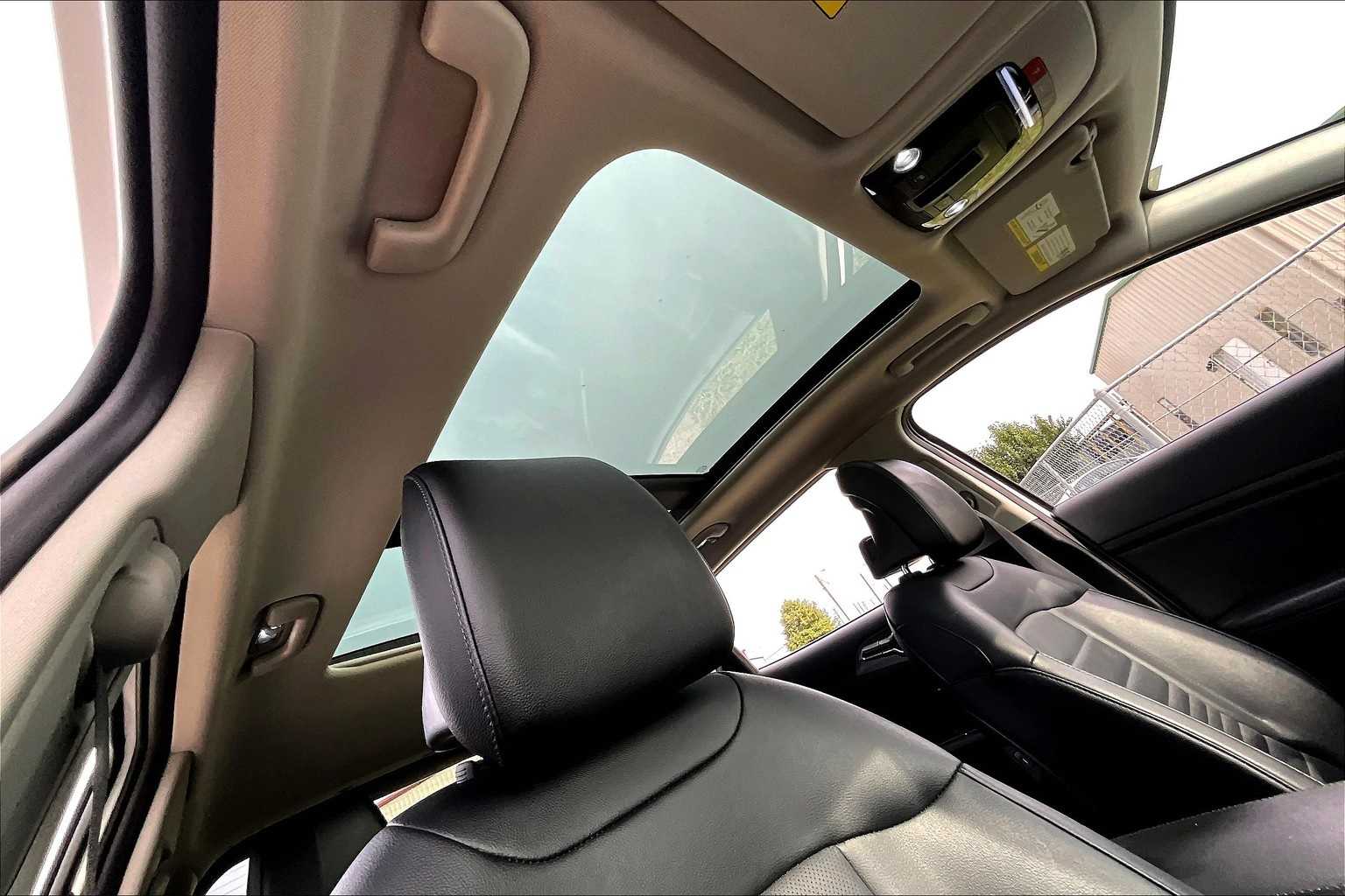 Thumbnail: 2023 Kia Sportage - 16