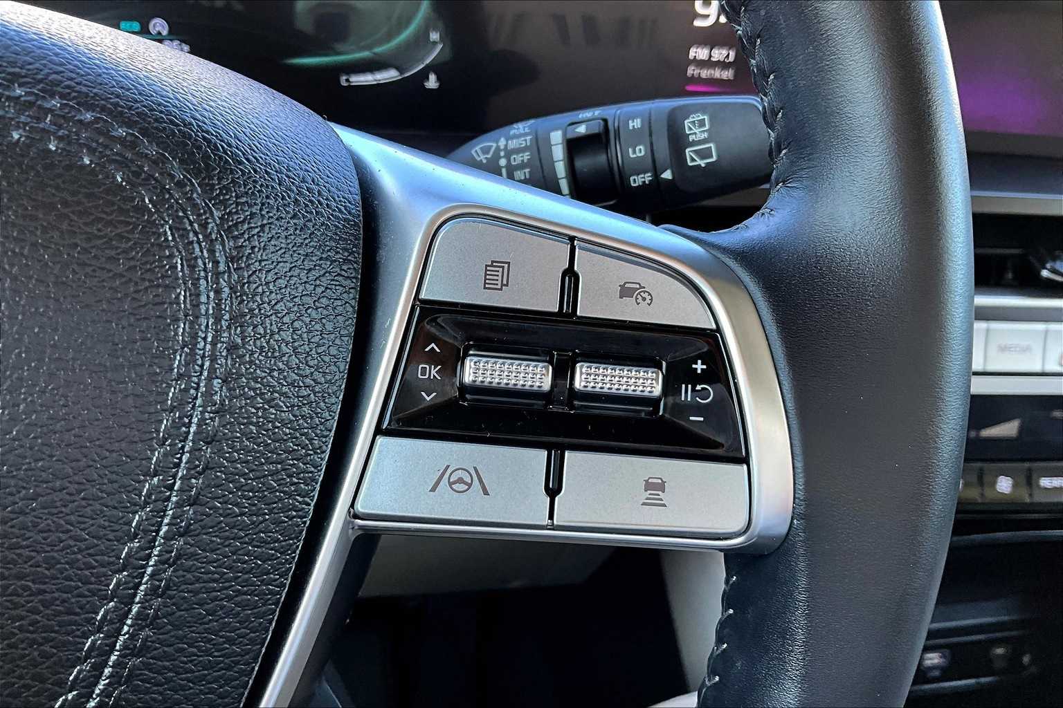 Thumbnail: 2024 Kia Telluride - 18