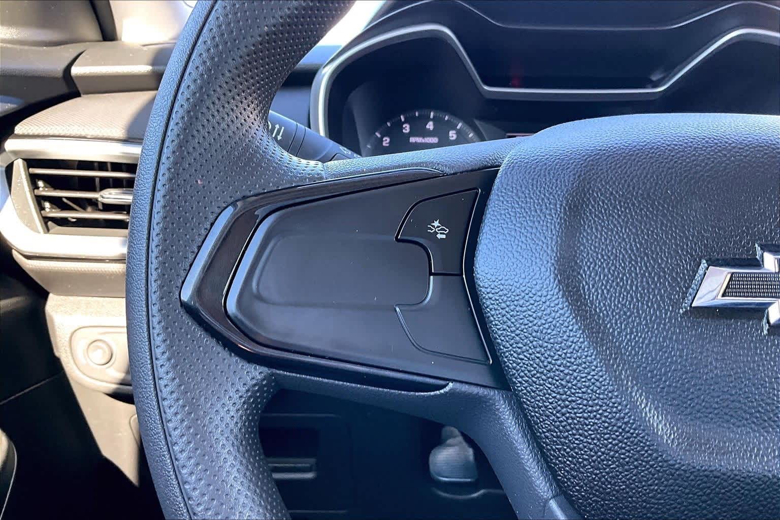 Thumbnail: 2021 Chevrolet TrailBlazer - 19