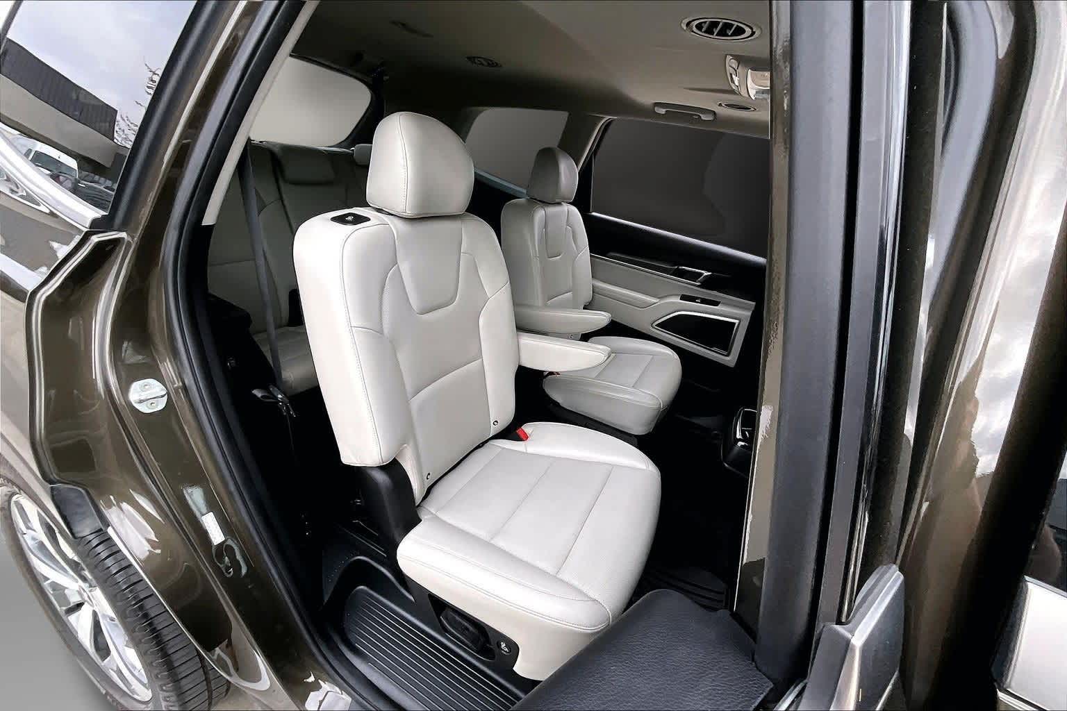 Thumbnail: 2022 Kia Telluride - 26