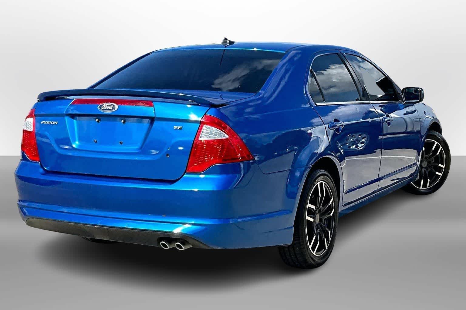 Thumbnail: 2011 Ford Fusion - 2